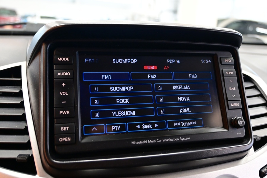 Mitsubishi L200 vaihtoauto