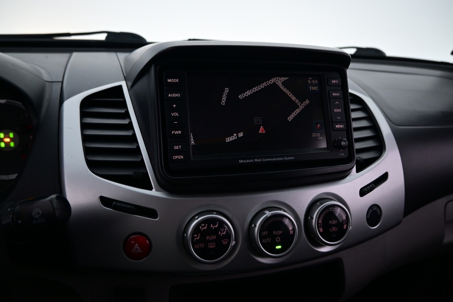 Mitsubishi L200 vaihtoauto