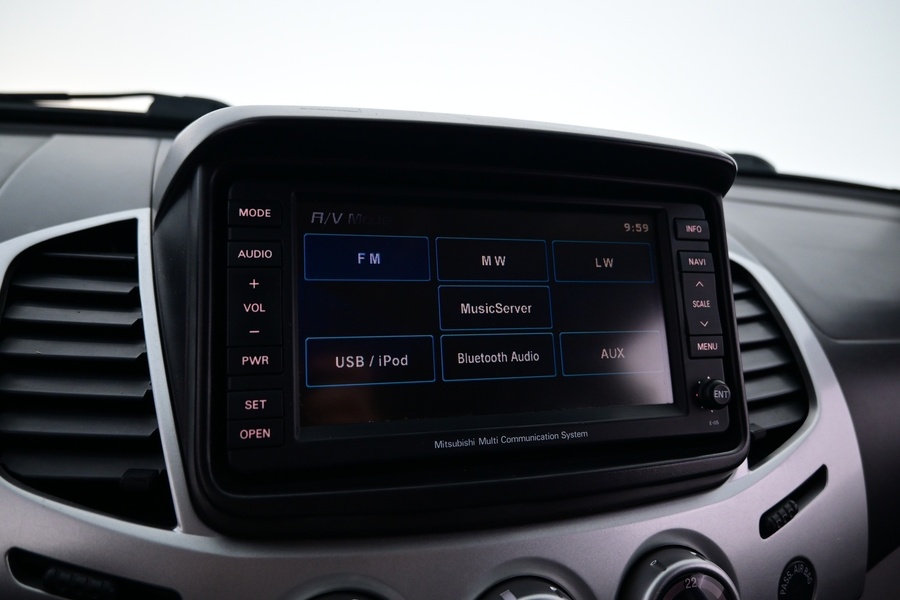 Mitsubishi L200 vaihtoauto