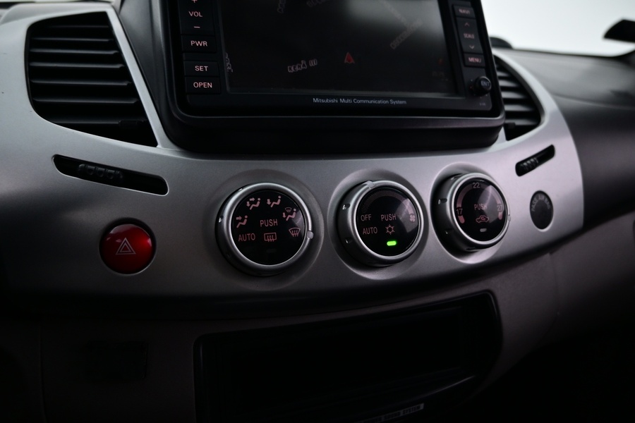 Mitsubishi L200 vaihtoauto