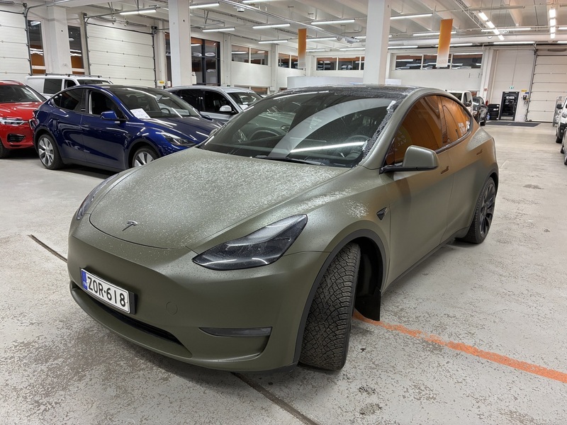 Tesla Model Y vaihtoauto