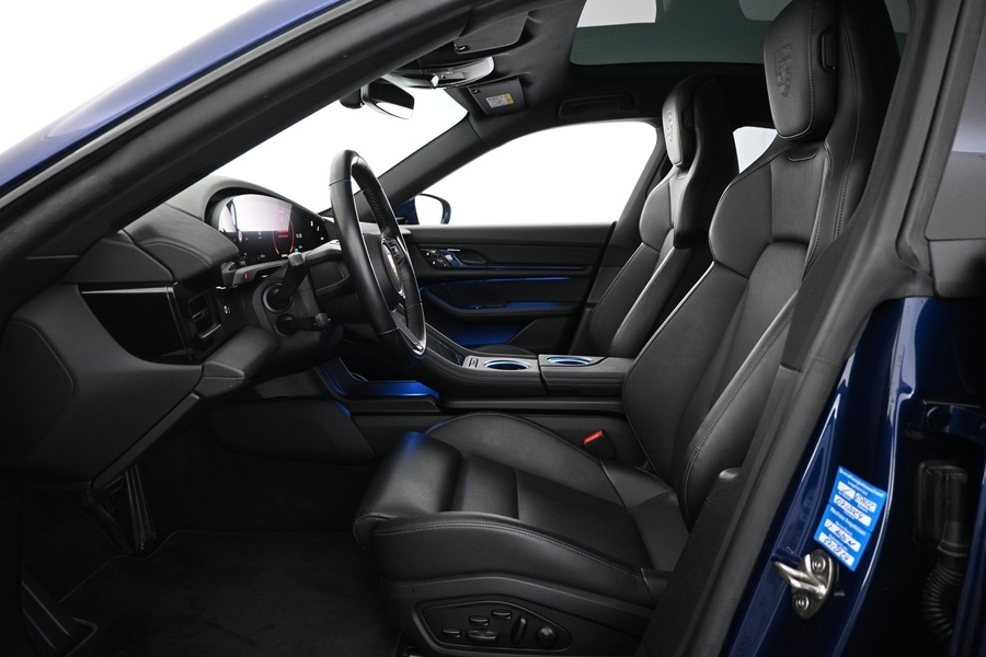 Porsche Taycan vaihtoauto