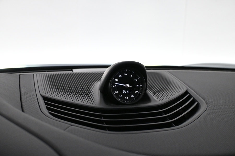 Porsche Taycan vaihtoauto