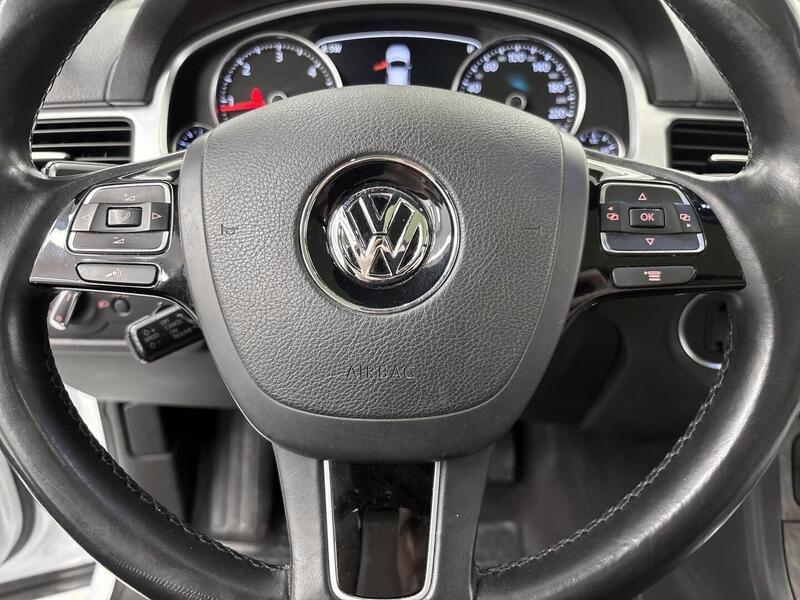 Volkswagen Touareg vaihtoauto