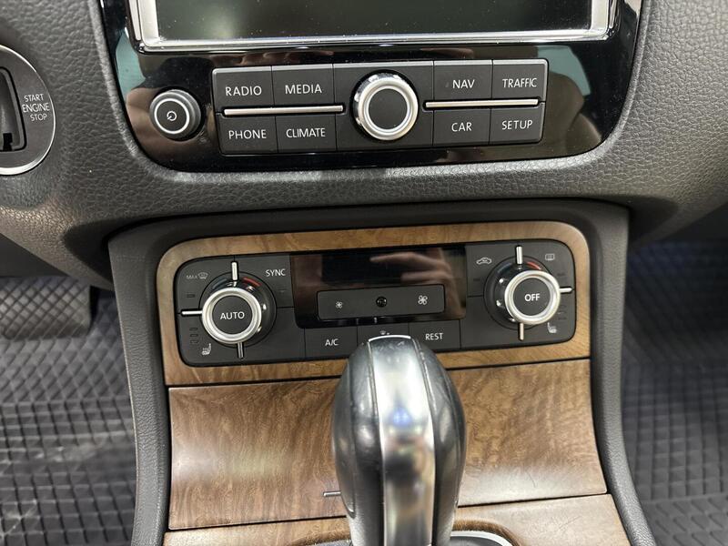 Volkswagen Touareg vaihtoauto