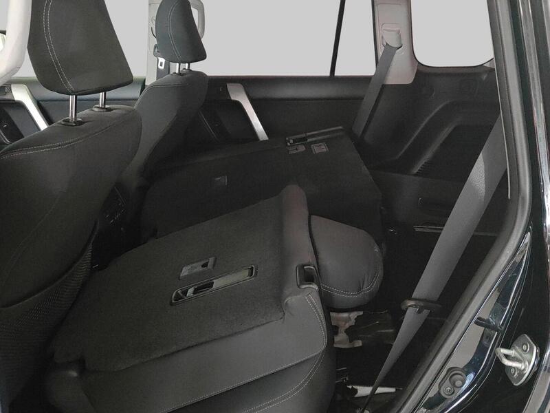 Toyota Land Cruiser vaihtoauto