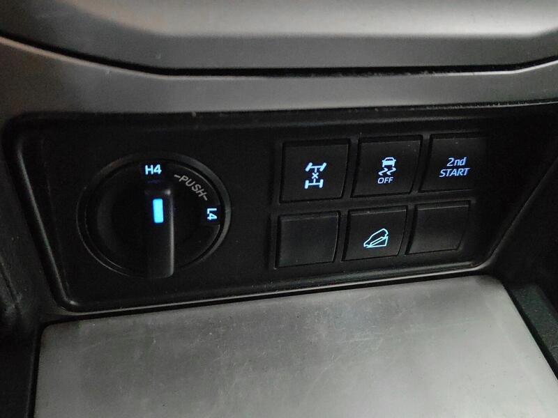 Toyota Land Cruiser vaihtoauto