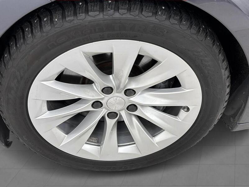 Tesla Model S vaihtoauto