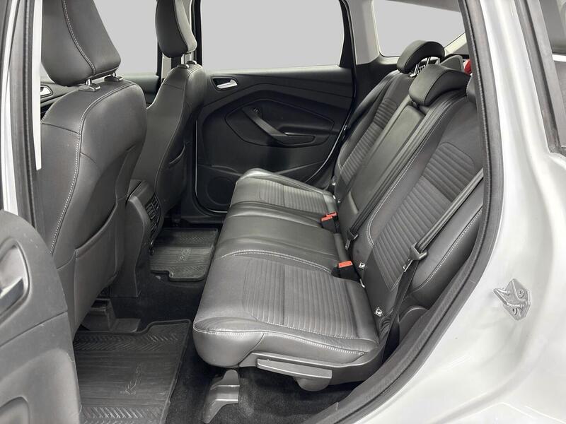 Ford Kuga vaihtoauto