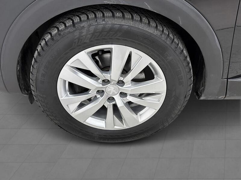 Peugeot 5008 vaihtoauto