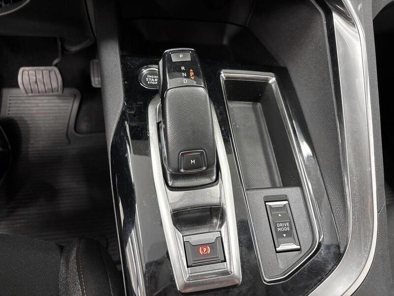 Peugeot 5008 vaihtoauto