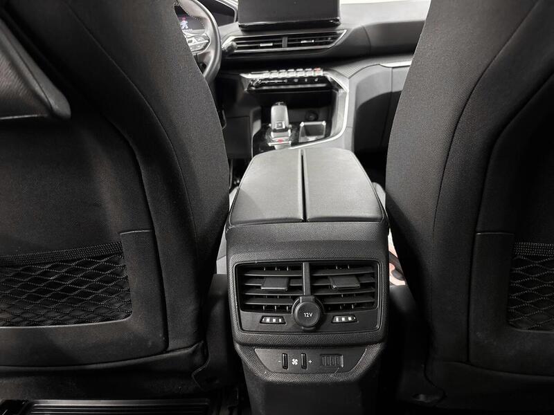 Peugeot 5008 vaihtoauto