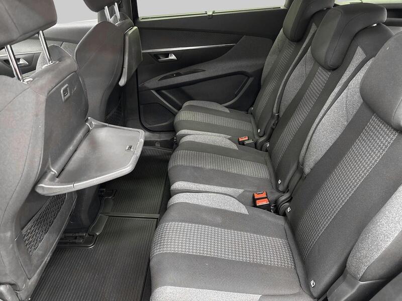 Peugeot 5008 vaihtoauto