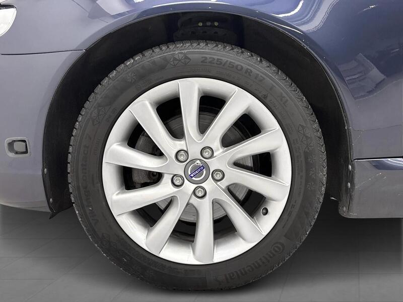 Volvo V70 vaihtoauto