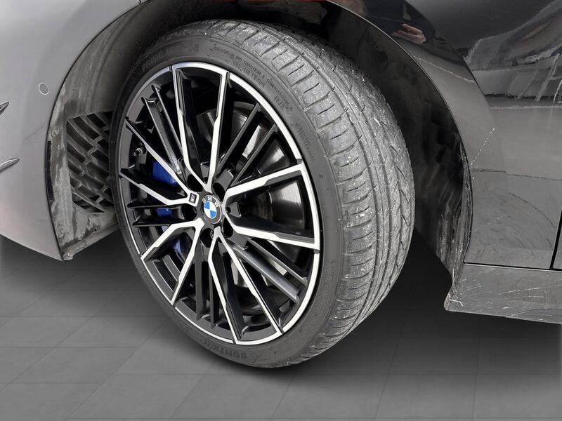 BMW M135i vaihtoauto