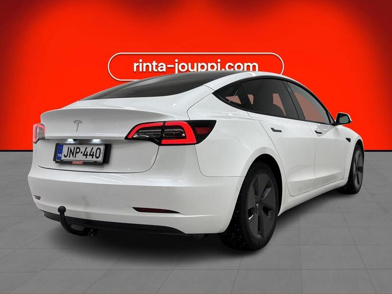 Tesla Model 3 vaihtoauto