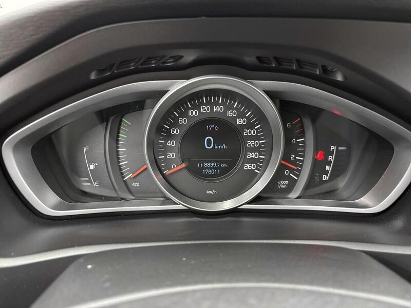 Volvo V40 vaihtoauto