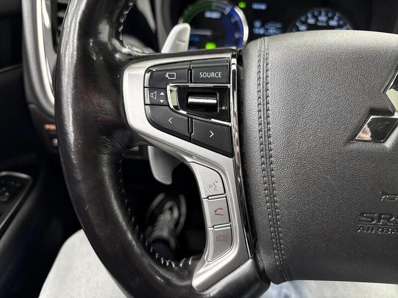 Mitsubishi Outlander PHEV vaihtoauto