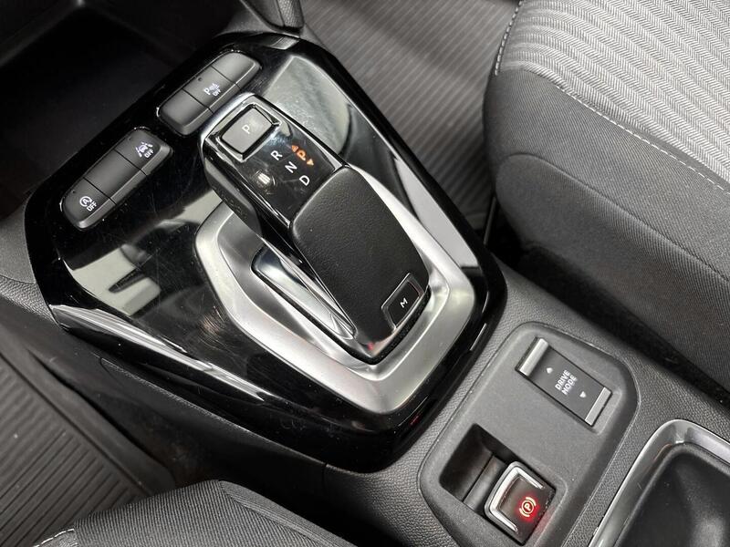 Opel Corsa vaihtoauto