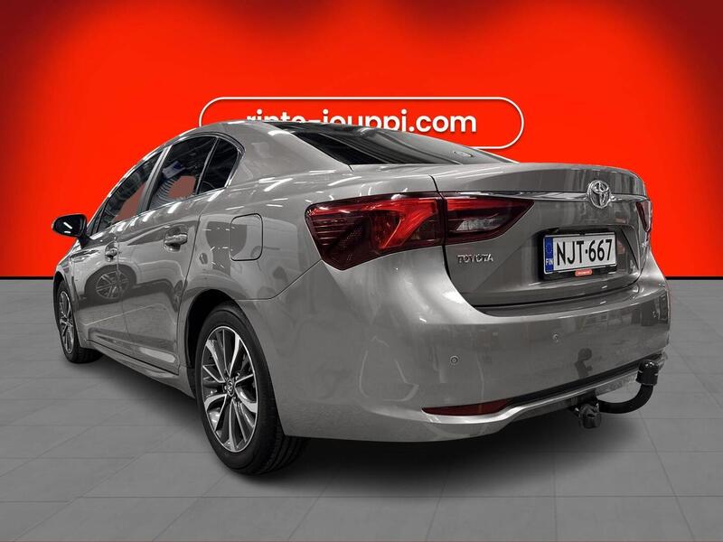 Toyota Avensis vaihtoauto