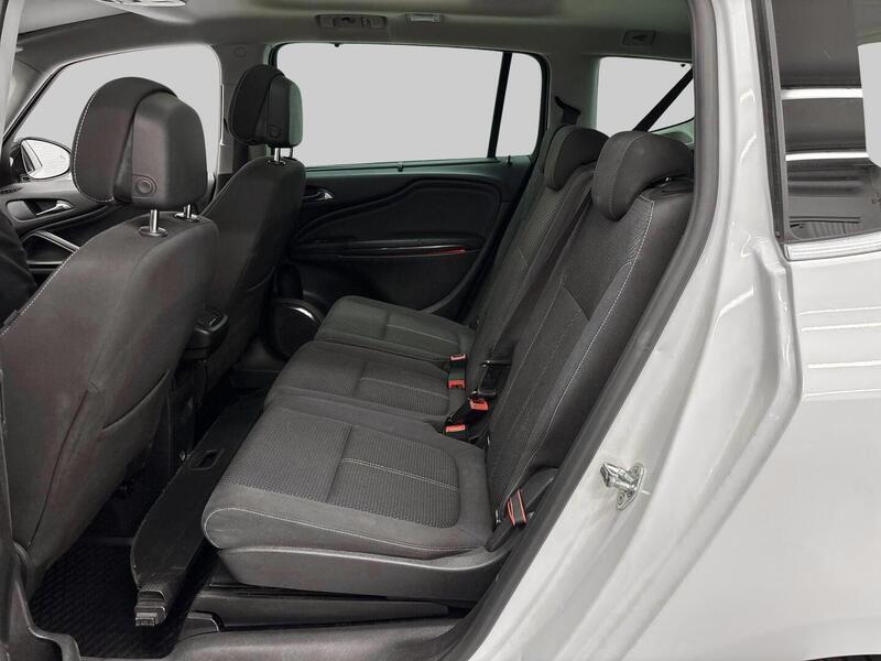 Opel Zafira Tourer vaihtoauto