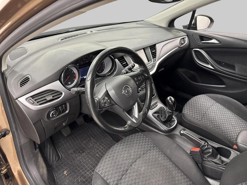 Opel Astra vaihtoauto