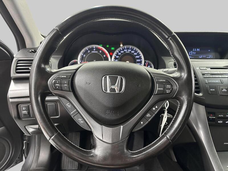 Honda Accord vaihtoauto