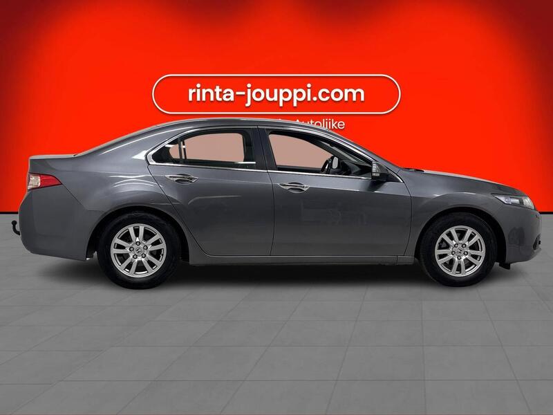 Honda Accord vaihtoauto