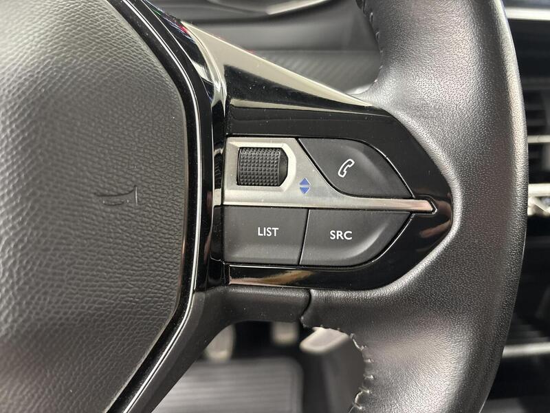 Peugeot 208 vaihtoauto