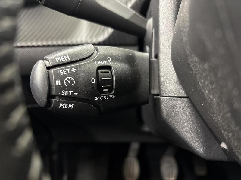 Peugeot 208 vaihtoauto