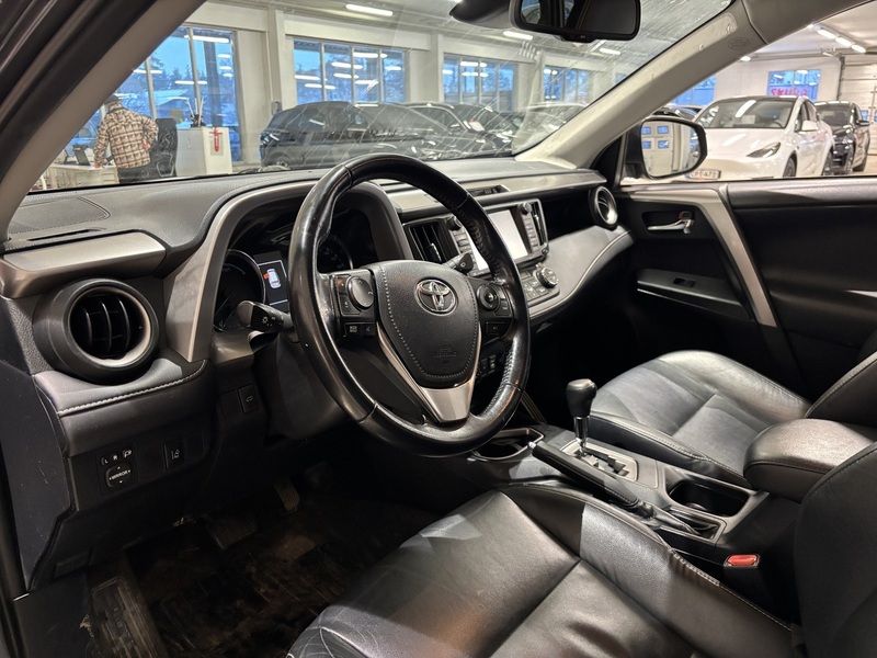 Toyota RAV4 vaihtoauto