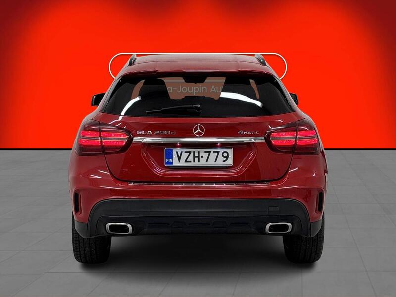 Mercedes-Benz GLA vaihtoauto