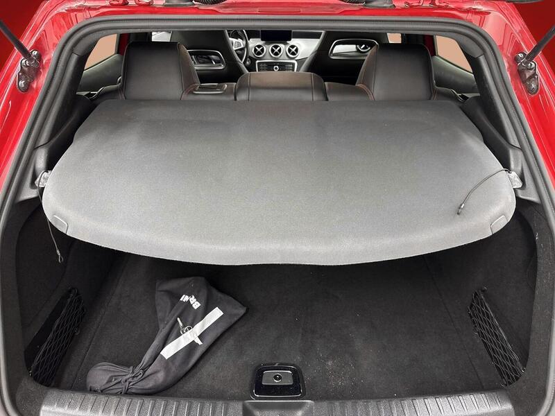 Mercedes-Benz GLA vaihtoauto