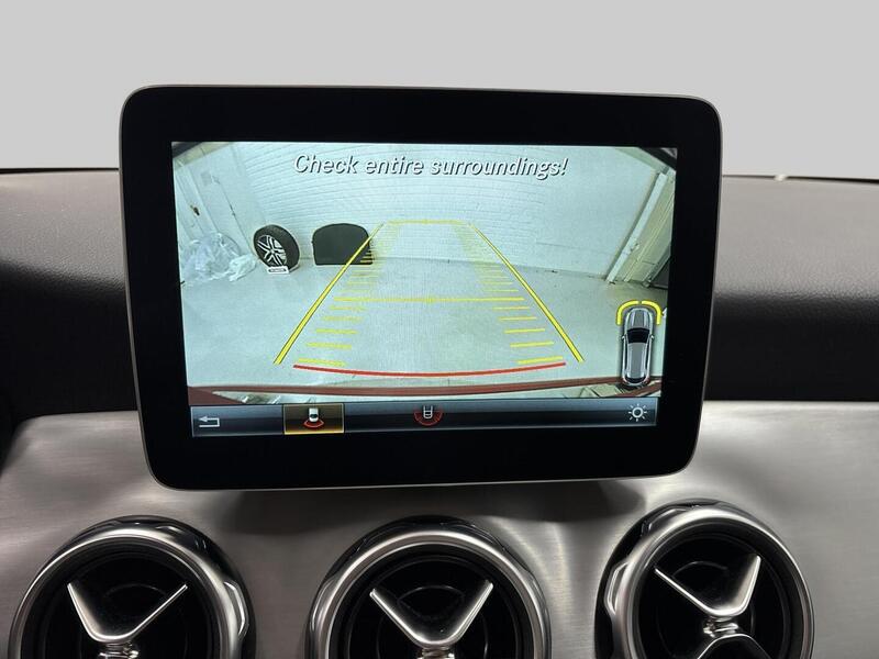 Mercedes-Benz GLA vaihtoauto