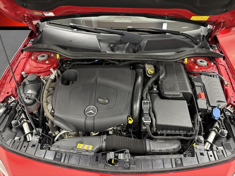 Mercedes-Benz GLA vaihtoauto