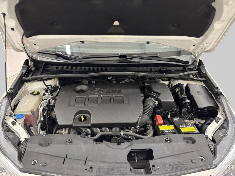 Toyota Avensis vaihtoauto