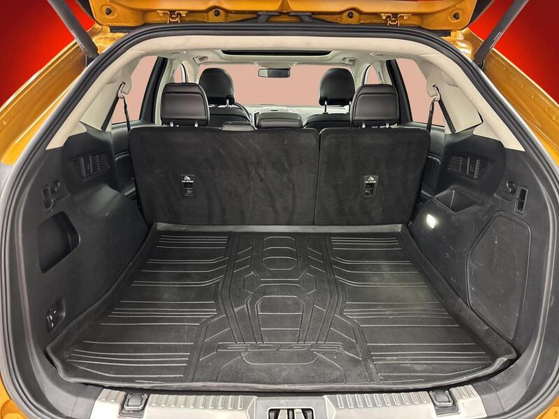 Ford Edge vaihtoauto