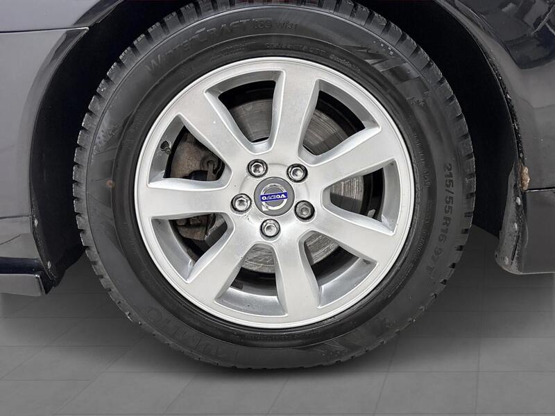 Volvo V70 vaihtoauto