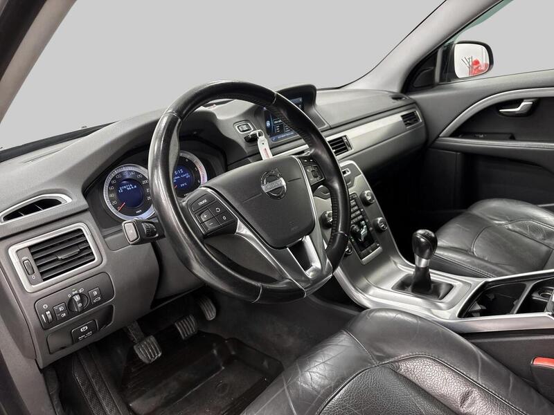 Volvo V70 vaihtoauto