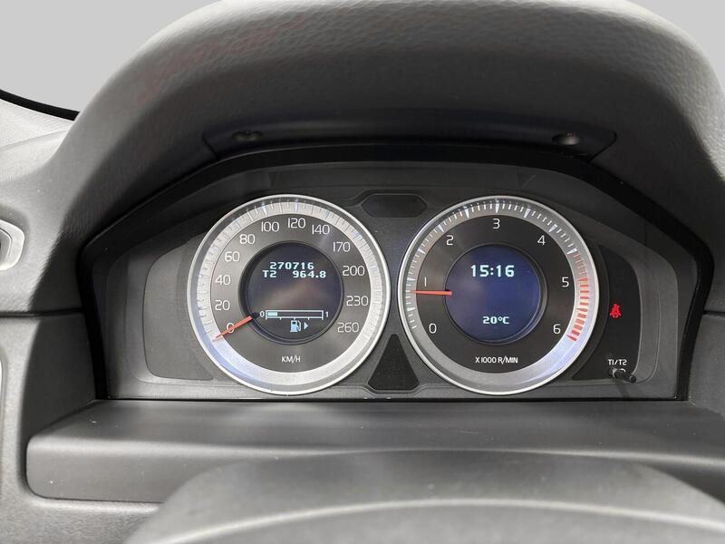 Volvo V70 vaihtoauto