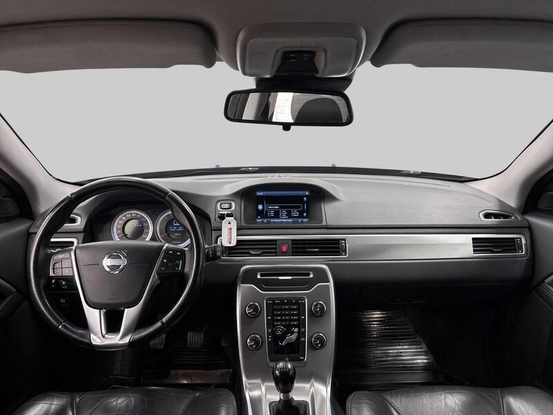 Volvo V70 vaihtoauto