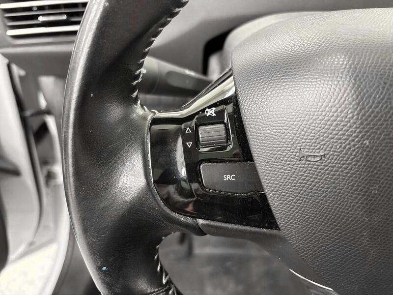 Peugeot 308 vaihtoauto