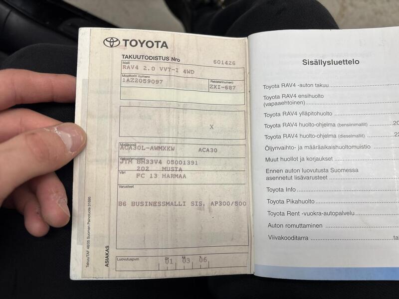 Toyota RAV4 vaihtoauto