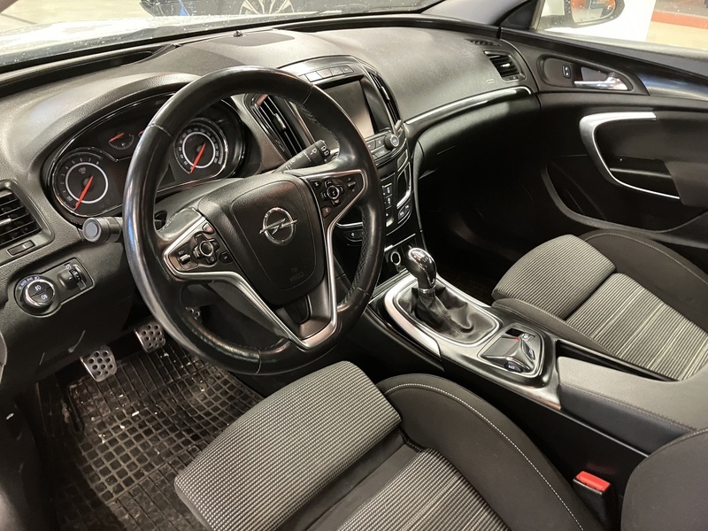 Opel Insignia vaihtoauto