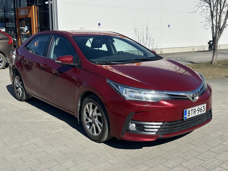 Toyota Corolla vaihtoauto