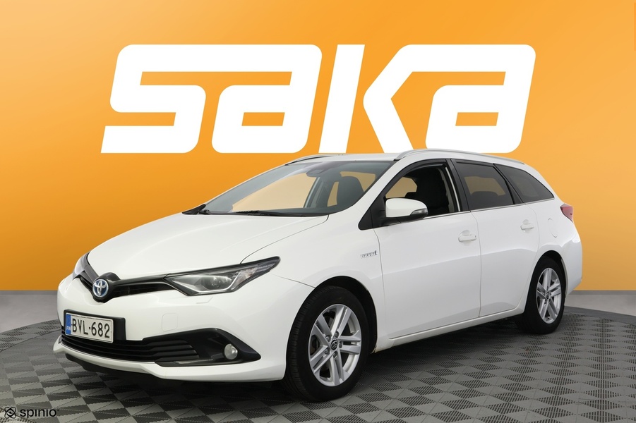 Toyota Auris vaihtoauto