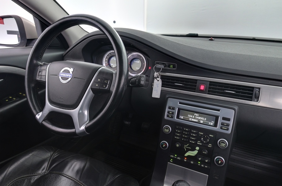 Volvo V70 vaihtoauto