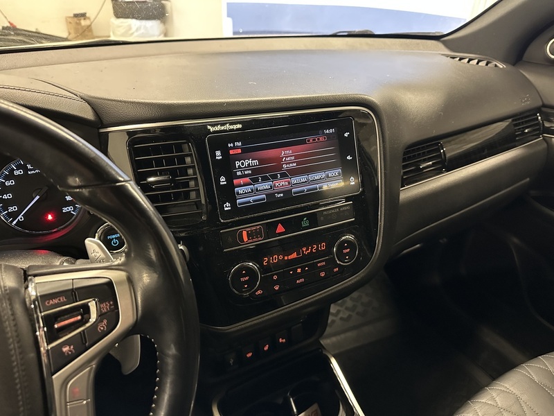 Mitsubishi Outlander PHEV vaihtoauto