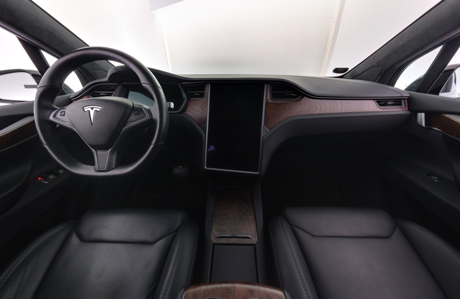 Tesla Model X vaihtoauto