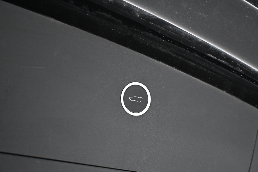 Tesla Model X vaihtoauto